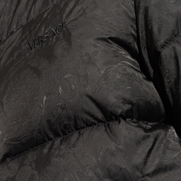 AUTHENTIC VERSACE Black Barocco Light Puffer Down Jacket sz M, NEW - Picture 16 of 16